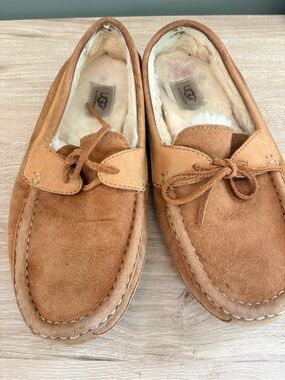 UGG Men's Chestnut/Tan Suede Moccasin Slippers with Shearling